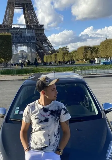 Я Amine, 21, из Парижа, ищу знакомство