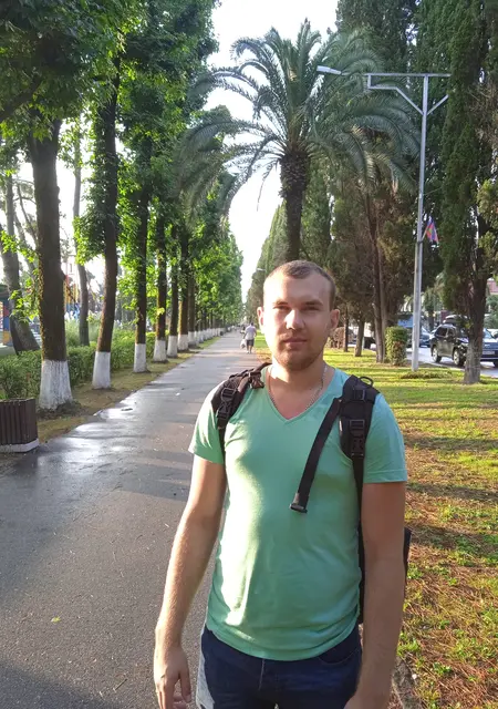 Я Михаил, 31, знакомлюсь для приятного времяпровождения в Алчевске