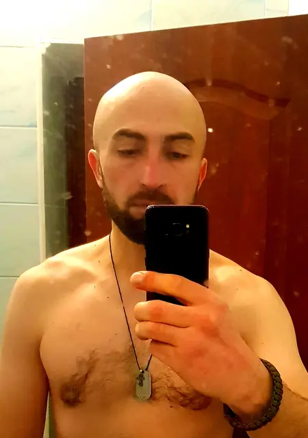 Я Саша, 35, из Лубен, ищу знакомство для приятного времяпровождения