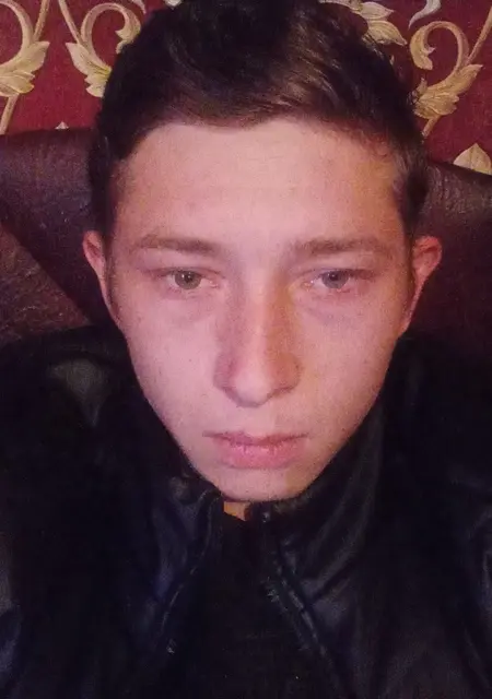 Я Олег, 24 років з Хуст, шукаю знайомство для спілкування