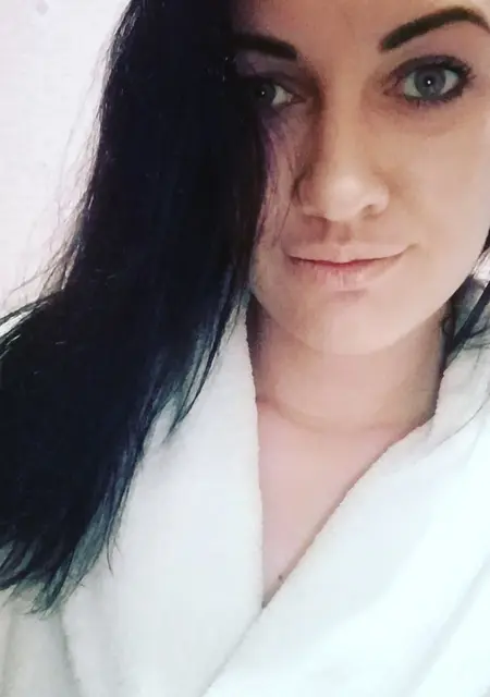 Я Lina, 34 років з Дніпро, шукаю знайомство для приємне проведення часу