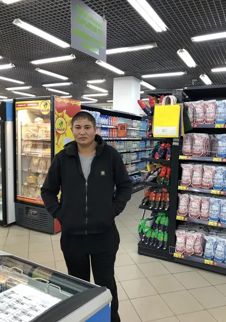 Nazar из Караганды, мне 31, познакомлюсь для приятного времяпровождения