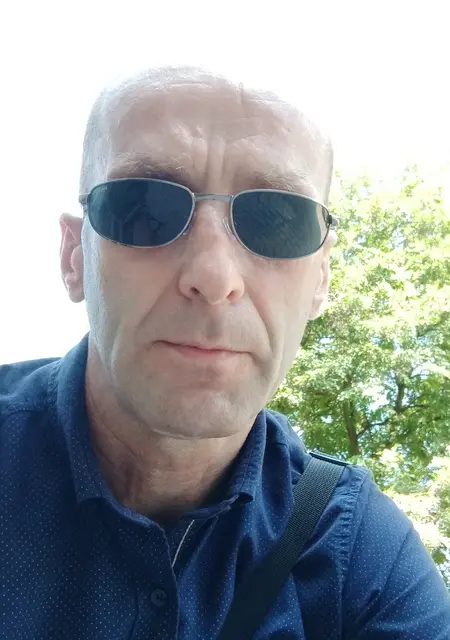 Владим из Алчевска, ищу на сайте знакомства без обязательств