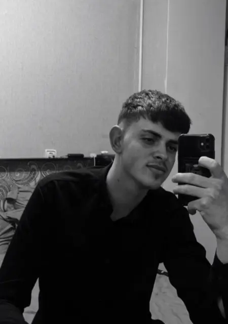 Я Abramov, 20, из Кишинёва, ищу знакомство для приятного времяпровождения