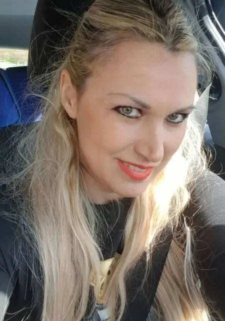 Я Mmmarci, 33, из Берлина, ищу знакомство