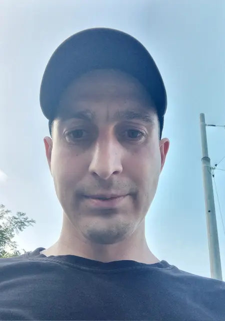 Костя из Броваров, мне 36, познакомлюсь для дружбы