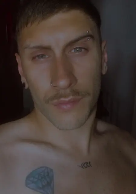 Damian Emmanuel из Буэнос-айреса, ищу на сайте общение