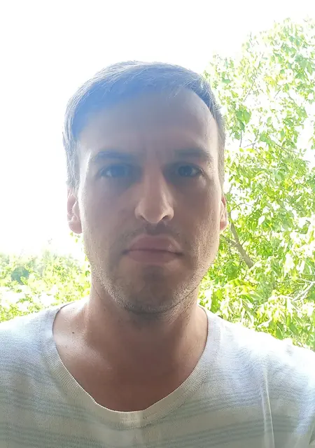 Akim из Макеевки, ищу на сайте знакомства на одну ночь