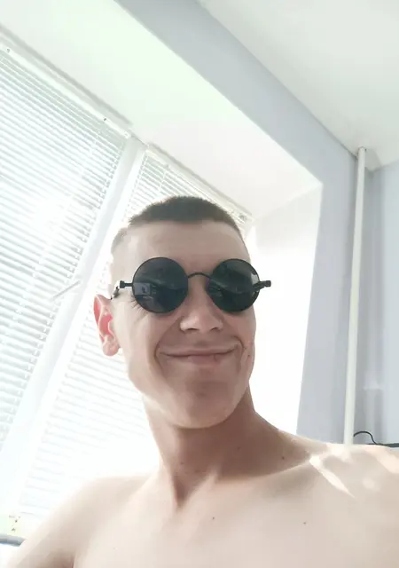 Я Руслан, 28, знакомлюсь на одну ночь в Новомосковске