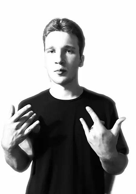 Я Сёма, 18, из Минска, ищу знакомство для дружбы