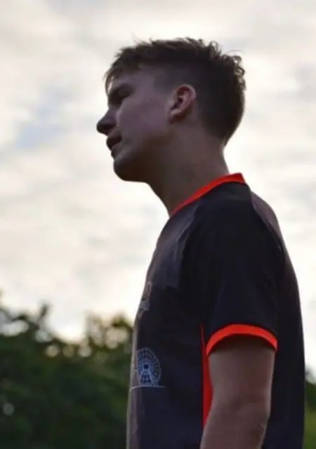 Я Максим, 20, знакомлюсь для постоянных отношений в Харькове