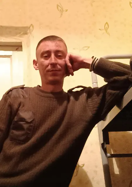 Александр из Луганска, мне 37, познакомлюсь для приятного времяпровождения