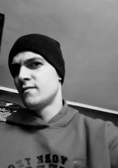 Dimon из Черновцов, мне 28, познакомлюсь на одну ночь