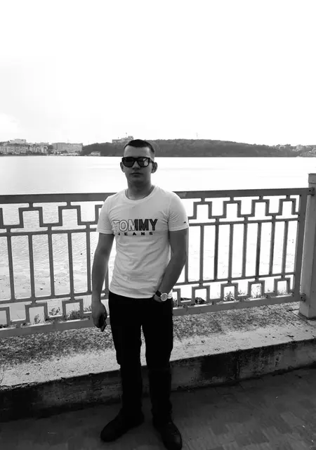 Solovey из Тернополя, мне 25, познакомлюсь для приятного времяпровождения