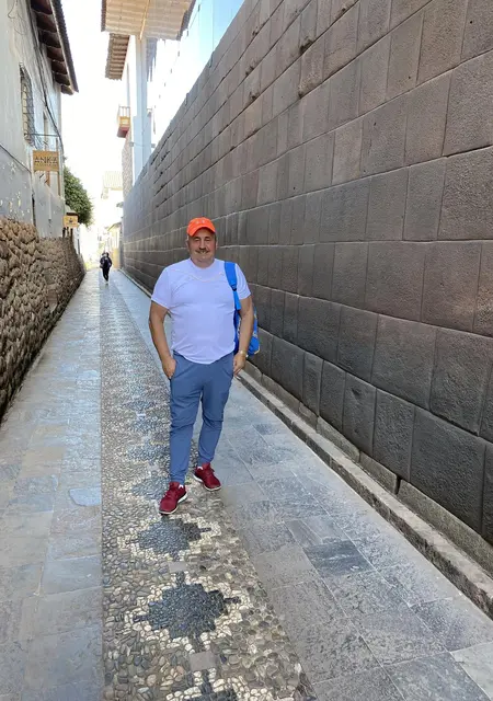 Я Петро, 61, из Киева, ищу знакомства на одну ночь