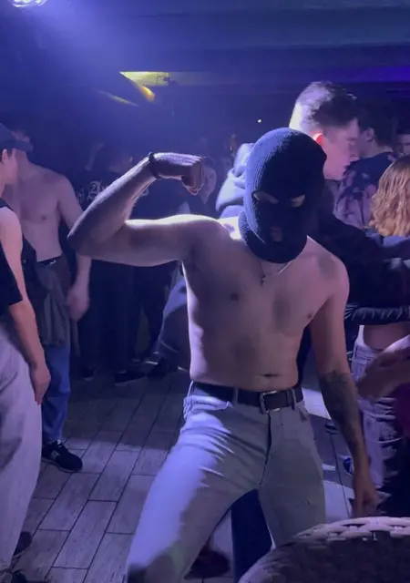 Я Роман, 25, знакомлюсь для общения в Василькове