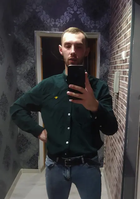 Игорь из Барановичей, мне 32, познакомлюсь для приятного времяпровождения