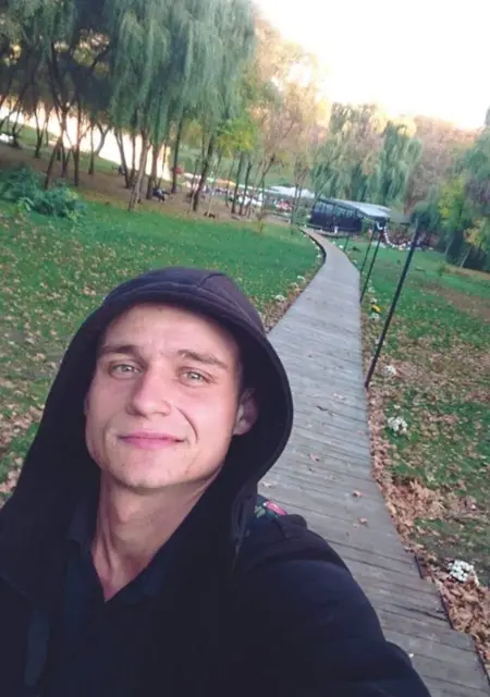 Я Vova, 26, знакомлюсь без обязательств в Познани