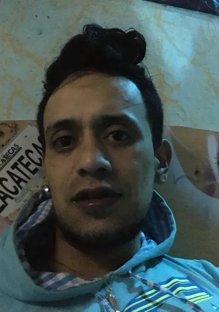 Santiago из Сакатекаса, мне 30, познакомлюсь для приятного времяпровождения