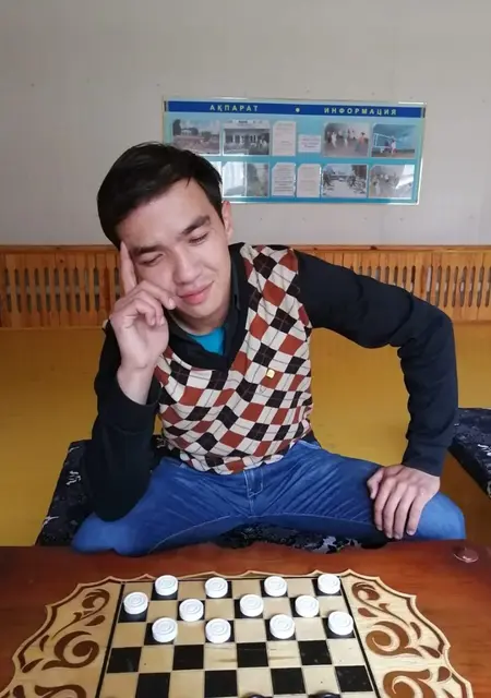 Я Нуржан, 31, знакомлюсь без обязательств в Алматы