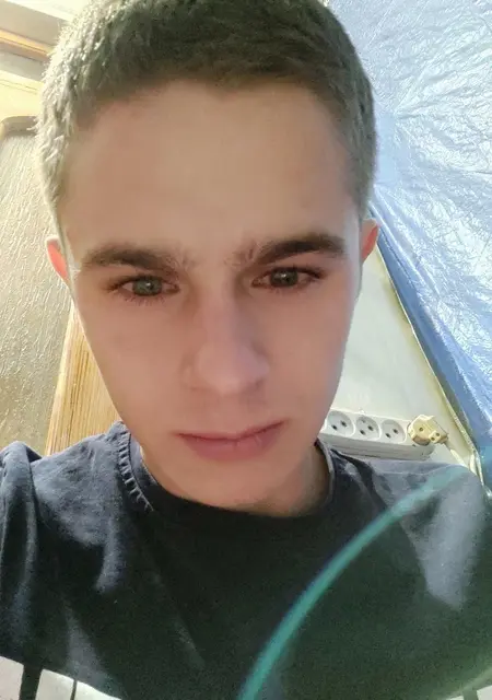 Я Никита, 22, знакомлюсь без обязательств в Макеевке