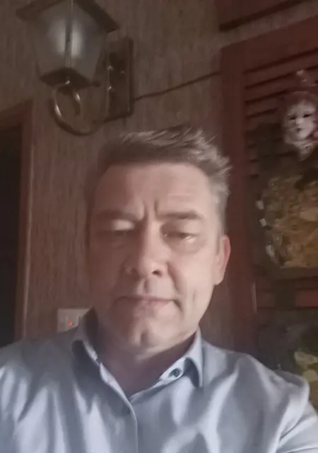 Дмитрий з Києва, мені 54 років, познайомлюсь для спілкування