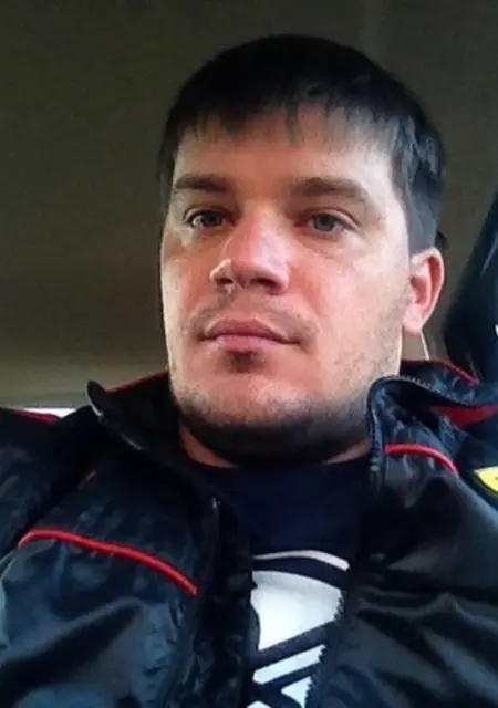 Я Феликс, 45, знакомлюсь на одну ночь в Жлобине