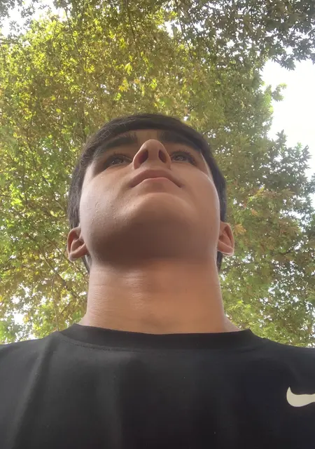 Я Азам, 20, из Душанбе, ищу знакомства без обязательств