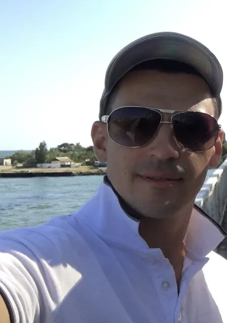 Я Алекс, 46, знакомлюсь без обязательств в Луцке