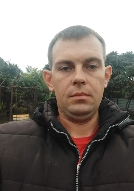 Я Лешка, 32, из Бреста, ищу знакомство для совместных путешествий