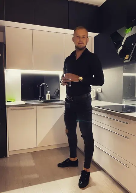 Max з Рівного, мені 31 років, познайомлюсь на одну ніч