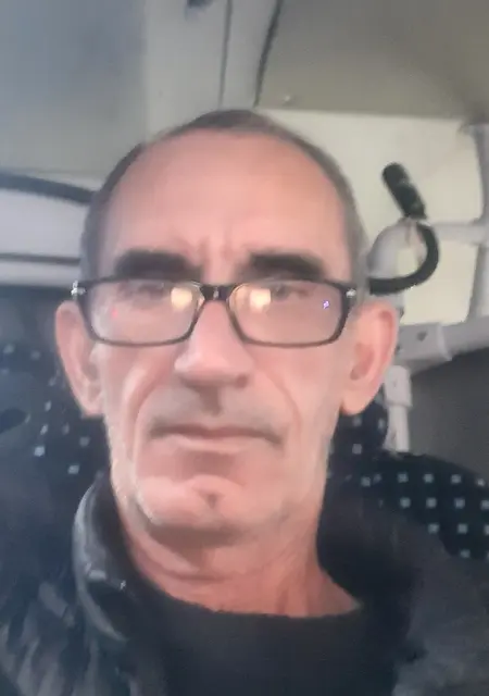 Вадим из Зугдиди, мне 54, познакомлюсь для приятного времяпровождения