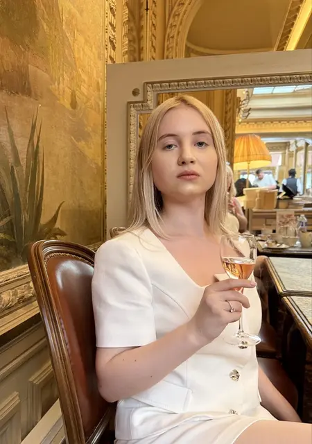 Я Ангелина, 18, знакомлюсь для постоянных отношений в Висбадене