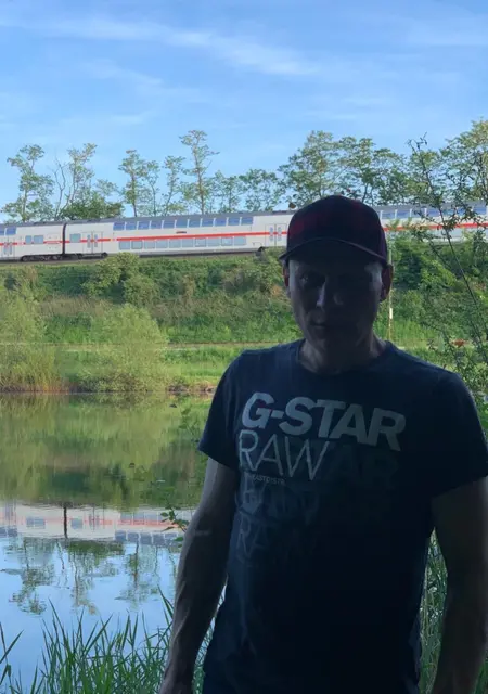 Ihor из Ганновера, ищу на сайте знакомства на одну ночь