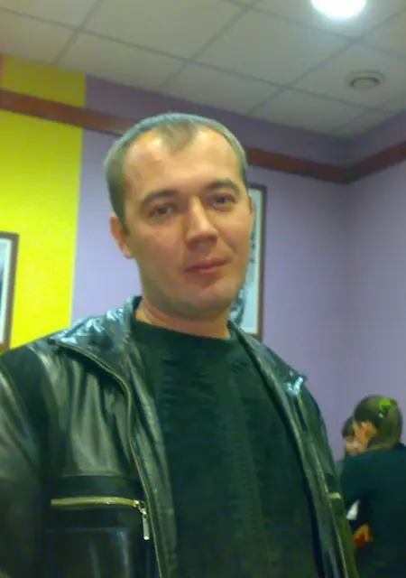 Я Алексей, 50 років з Новопскова, шукаю знайомство для відкриті стосунки