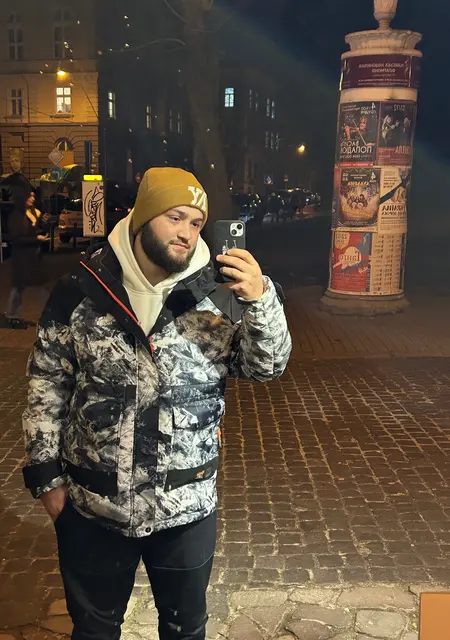 Amin из Сумгаита, ищу на сайте открытые отношения