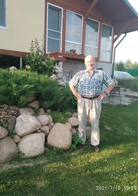 Я Sasha, 59, из Минска, ищу знакомства без обязательств