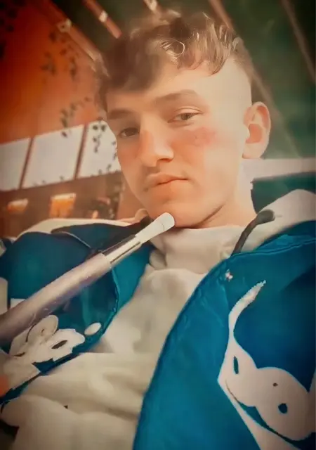 Emin из Лер, ищу на сайте постоянные отношения