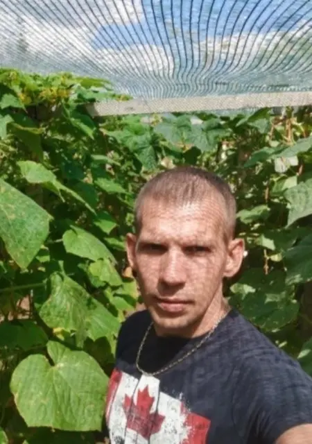 Я Виталий, 37 років з Рівного, шукаю знайомства без зобов'язань