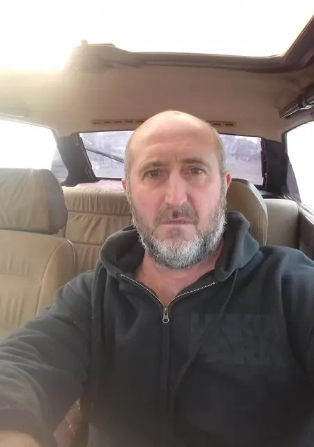 Виктор из Киева, мне 60, познакомлюсь для общения