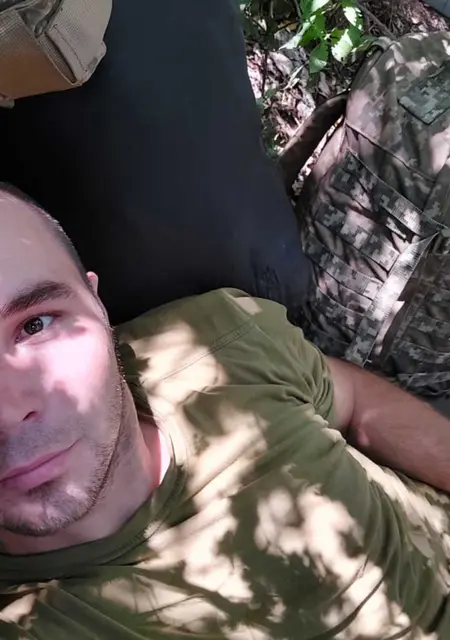 Я Александр, 30, из Кривого Рога, ищу знакомства на одну ночь