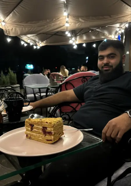 Namik из Луганска, мне 25, познакомлюсь для постоянных отношений