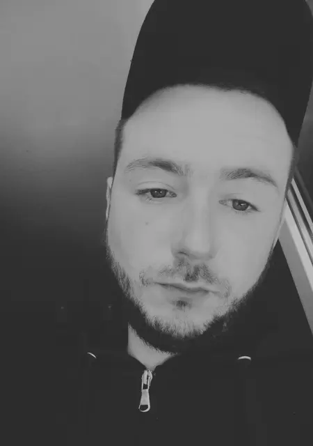 Я Андрюшка, 31, знакомлюсь без обязательств в Ровно