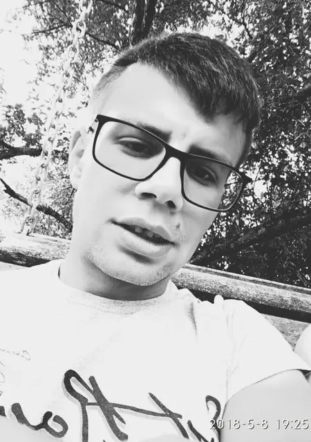 Я Паша, 30, из Стрыя, ищу знакомства без обязательств