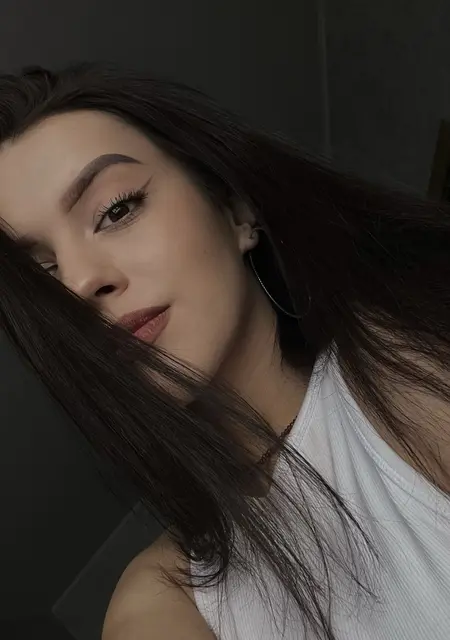 Я Катя, 23, из Канберры, ищу знакомство для постоянных отношений
