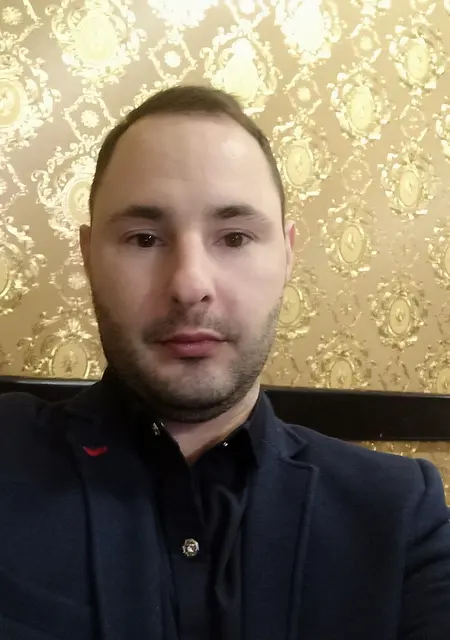 Михаил з Дружківка, шукаю на сайті приємне проведення часу