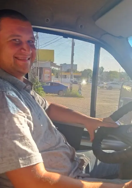 Жиган з Луганська, мені 33 років, познайомлюсь на одну ніч