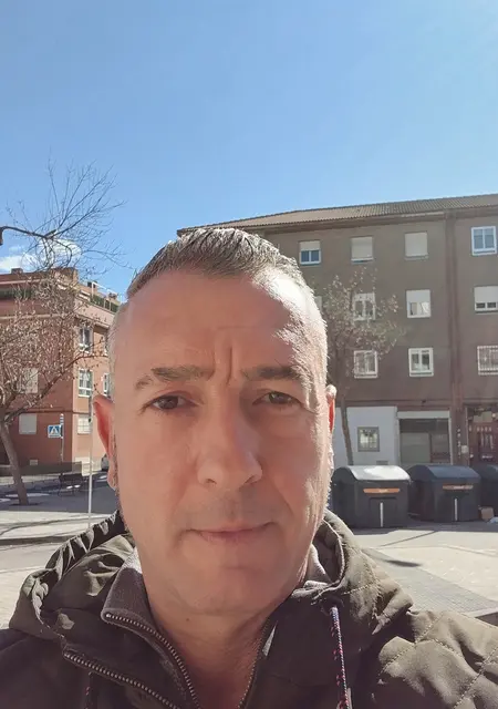 Soy Javier, 49 años, conociéndome para chatear en Madrid
