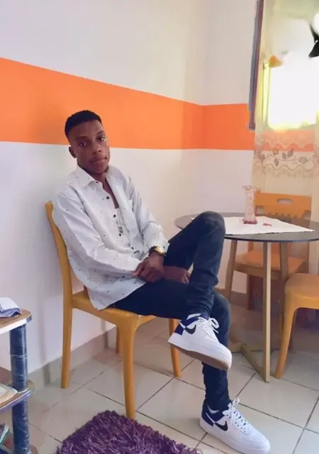 Я Olivier, 24, знакомлюсь в Париже