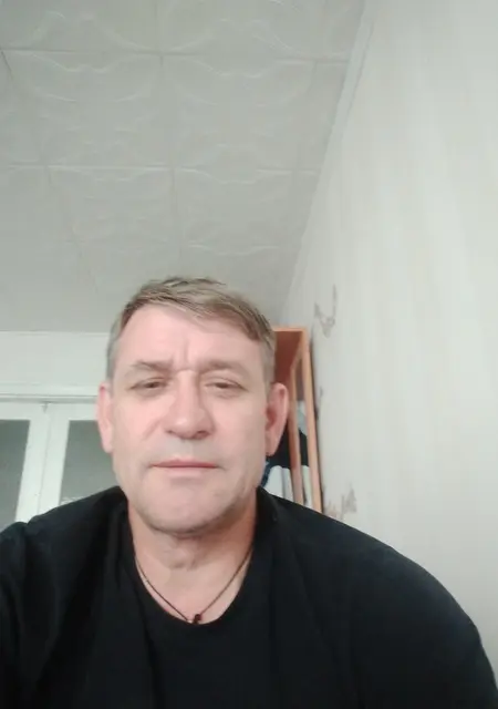 Алексей из Лиды, мне 25, познакомлюсь без обязательств